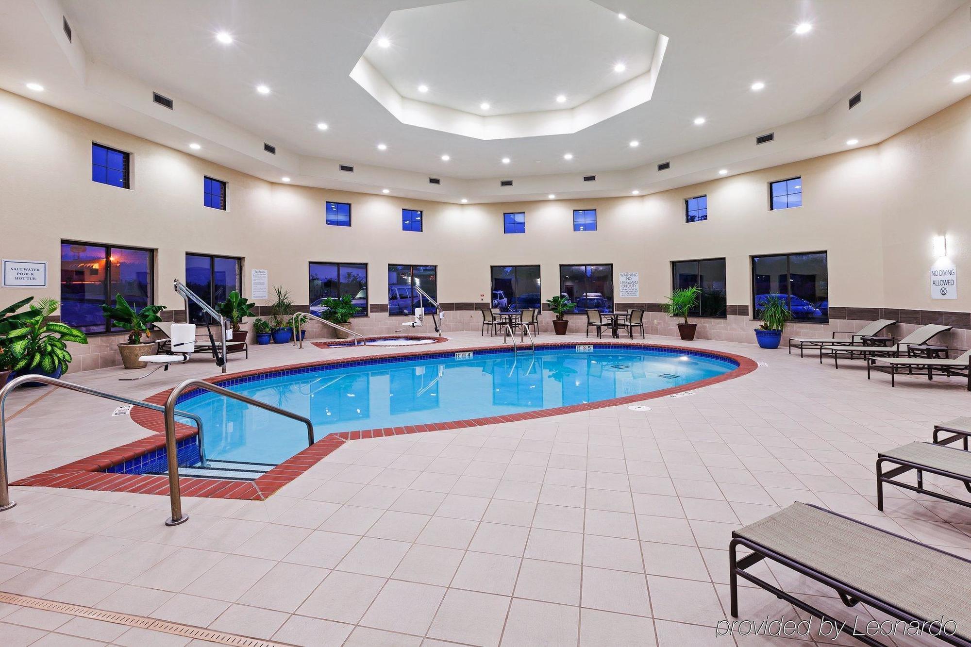 Holiday Inn Express Hotel And Suites Duncan By Ihg Exterior photo